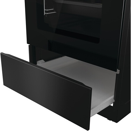Cuisinière induction Hisense HEIT5A40BG