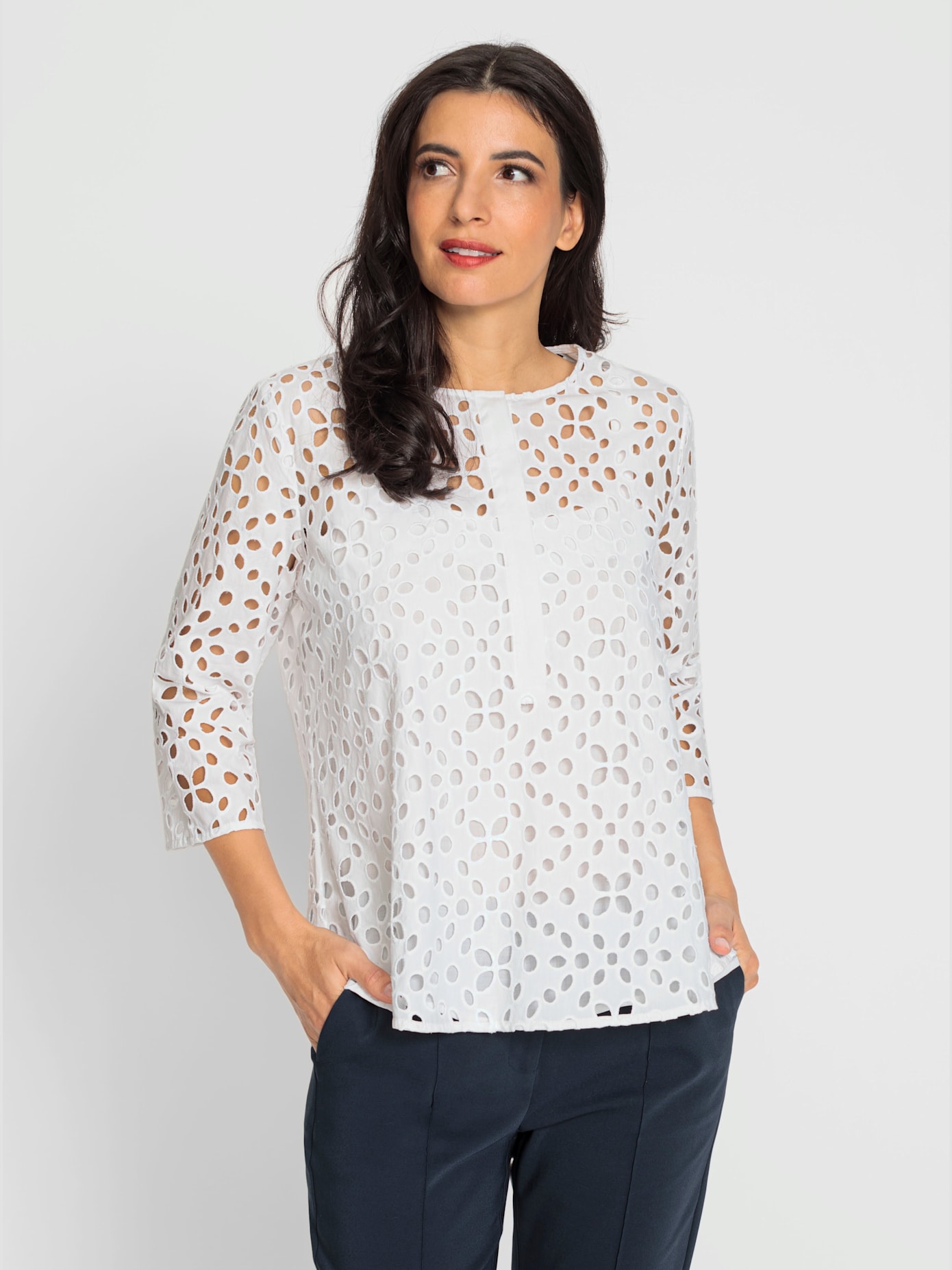 Chemisier dentelle florale ajourée