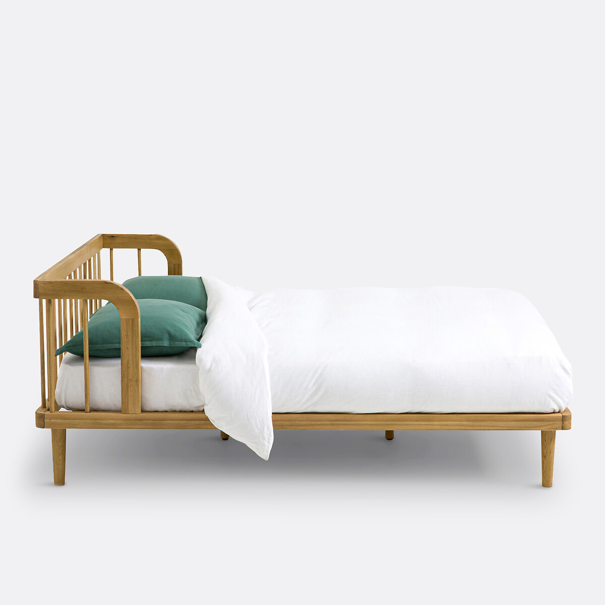 LA REDOUTE INTERIEURS<br>Cama de carvalho maciço com estrado de ripas, Matea