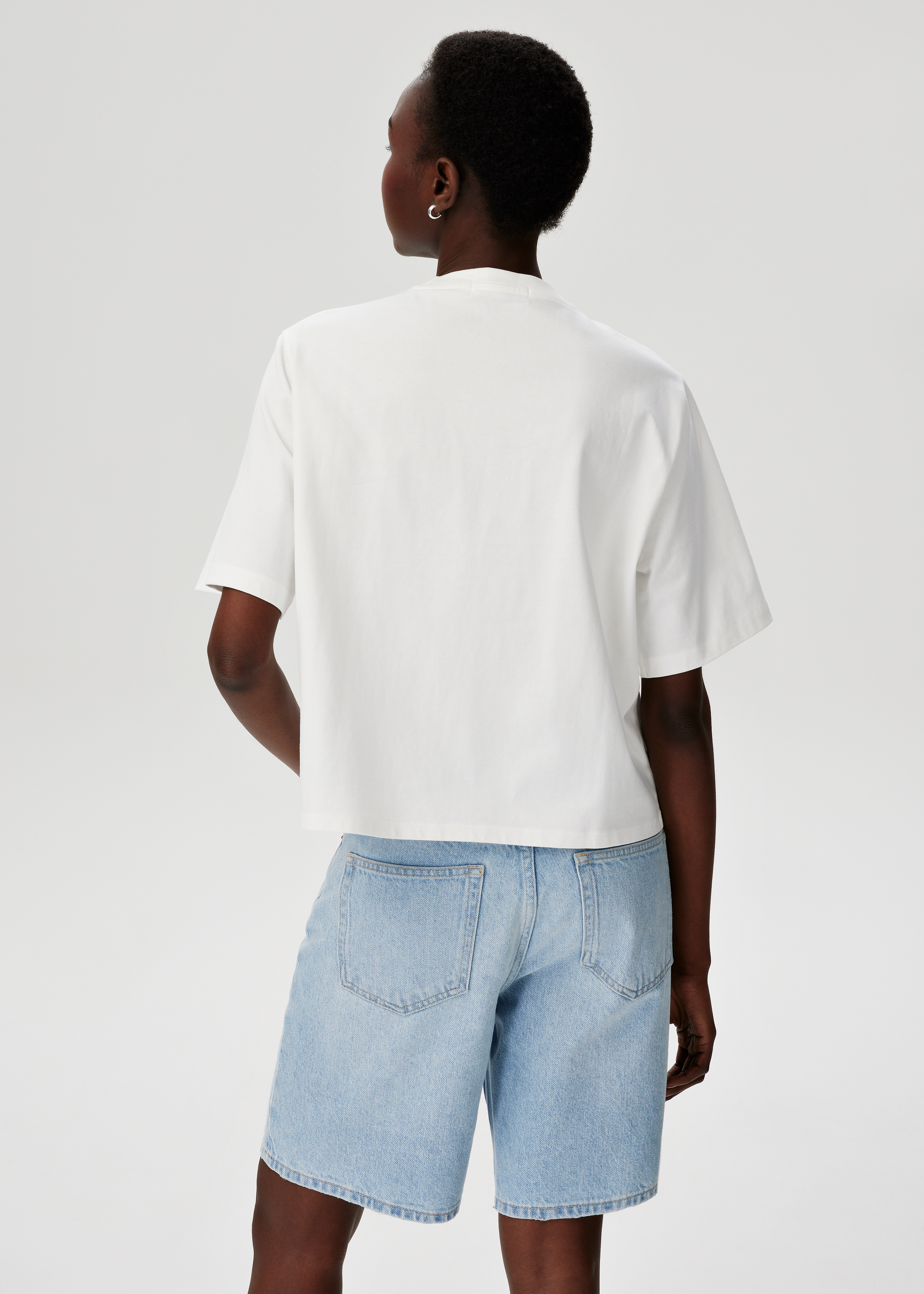 T-shirt loose fit