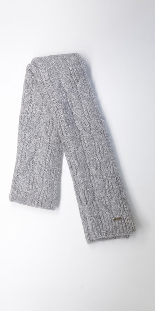 chillouts Strickschal »Giralda Scarf«, mit eleganter Struktur & angenehmer Länge
