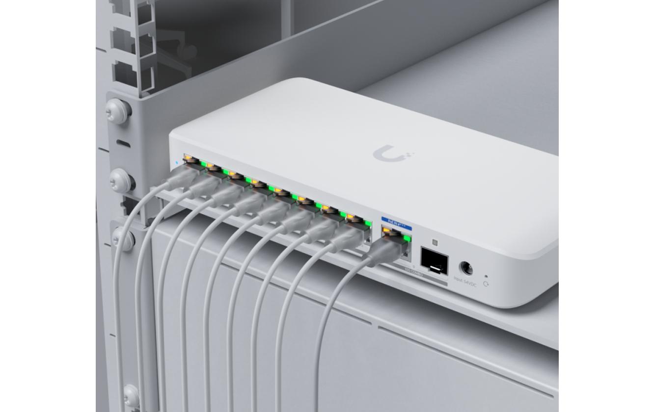 PoE++ Switch UniFi Flex 2.5G PoE 9 Port<br>Kompakter 8-Port 2.5 GbE PoE++ Switch mit 10 GbE RJ45/SFP+ Uplink für flexible Netzwerkintegrationen