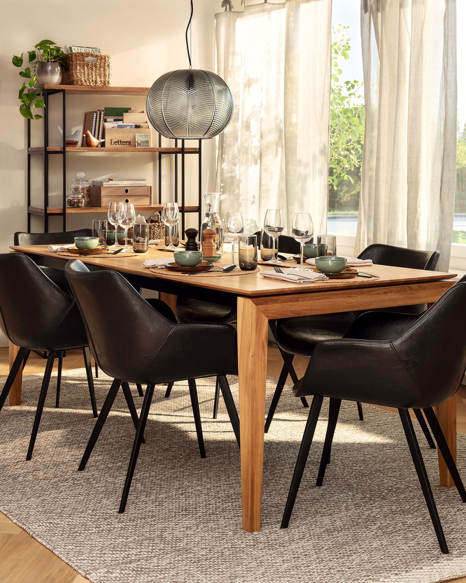 MEDICI Tisch - Nussbaum / B: 220.0 cm x T: 90.0 cm x H: 76.5 cm