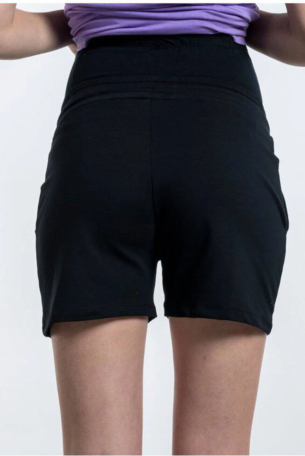 LOVE2WAIT regular fit short zwart