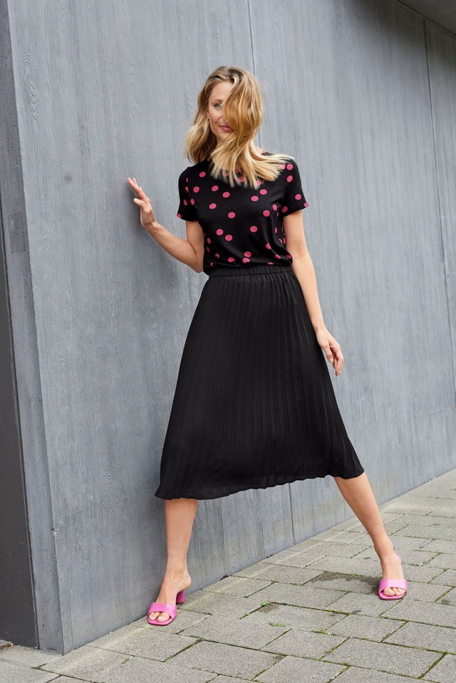 Aniston CASUAL Plisseerock , in trendiger Farbpalette
