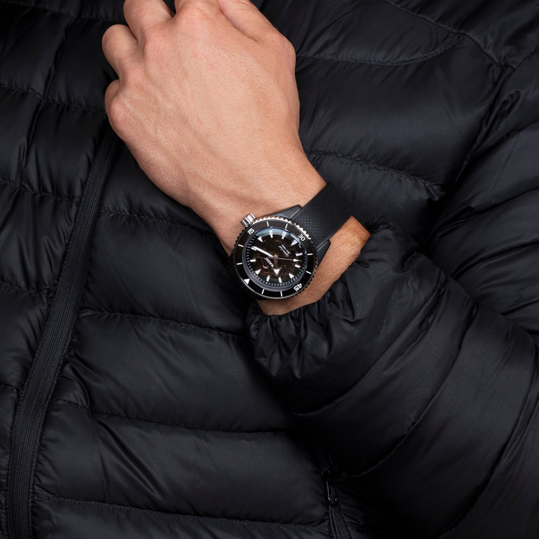 Rado Captain Cook XL High-Tech Ceramic Automatik