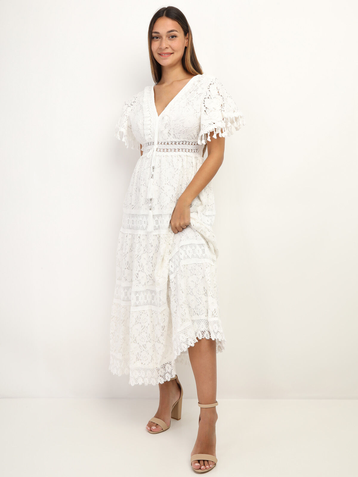 Robe longue en dentelle à pompons- Blanc