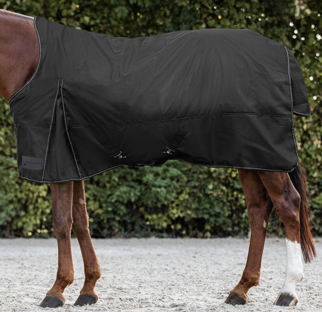 Waldhausen Nordic Hoge nek 200 gr - Winterdeken - Paardendeken - Zwart - 125/175