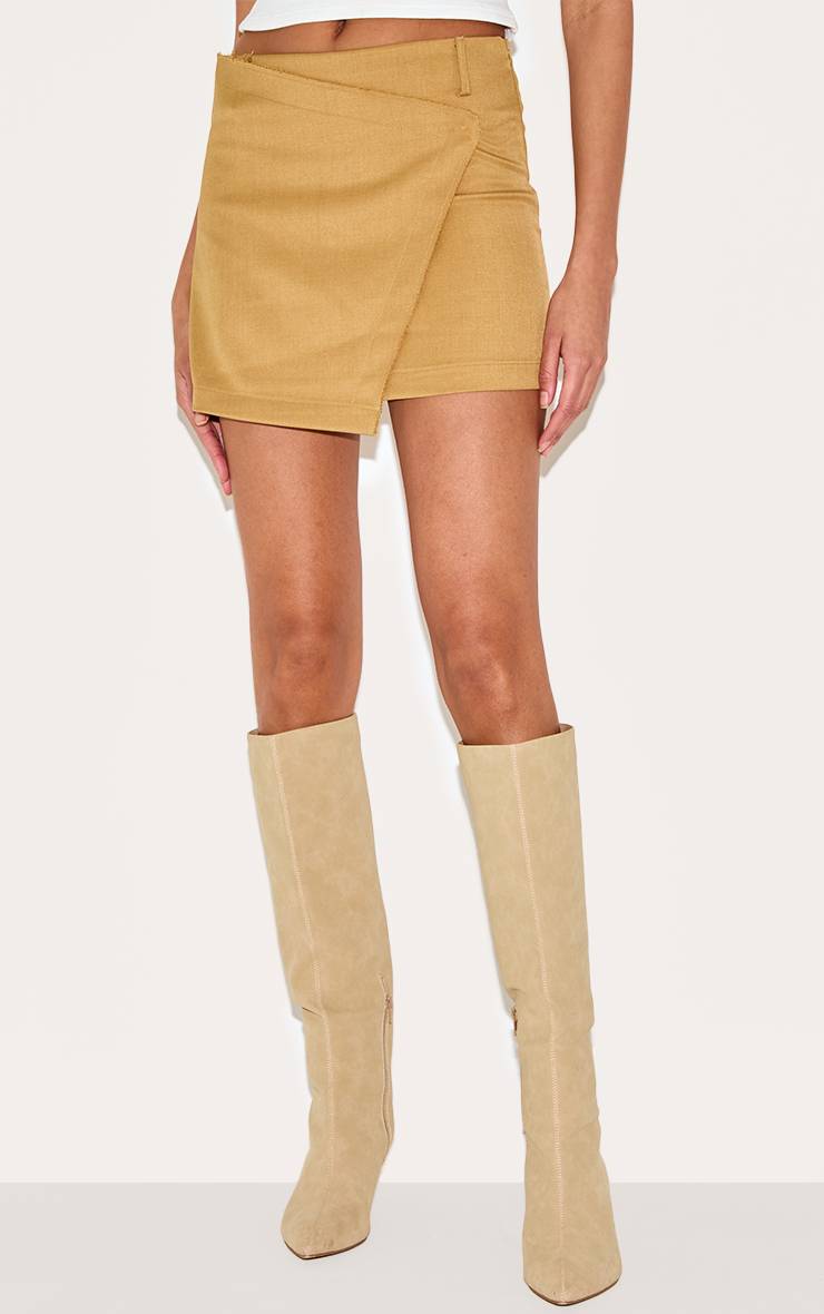 Vert Olive Mini Jupe-short Tissée Avec Détails Bords Bruts