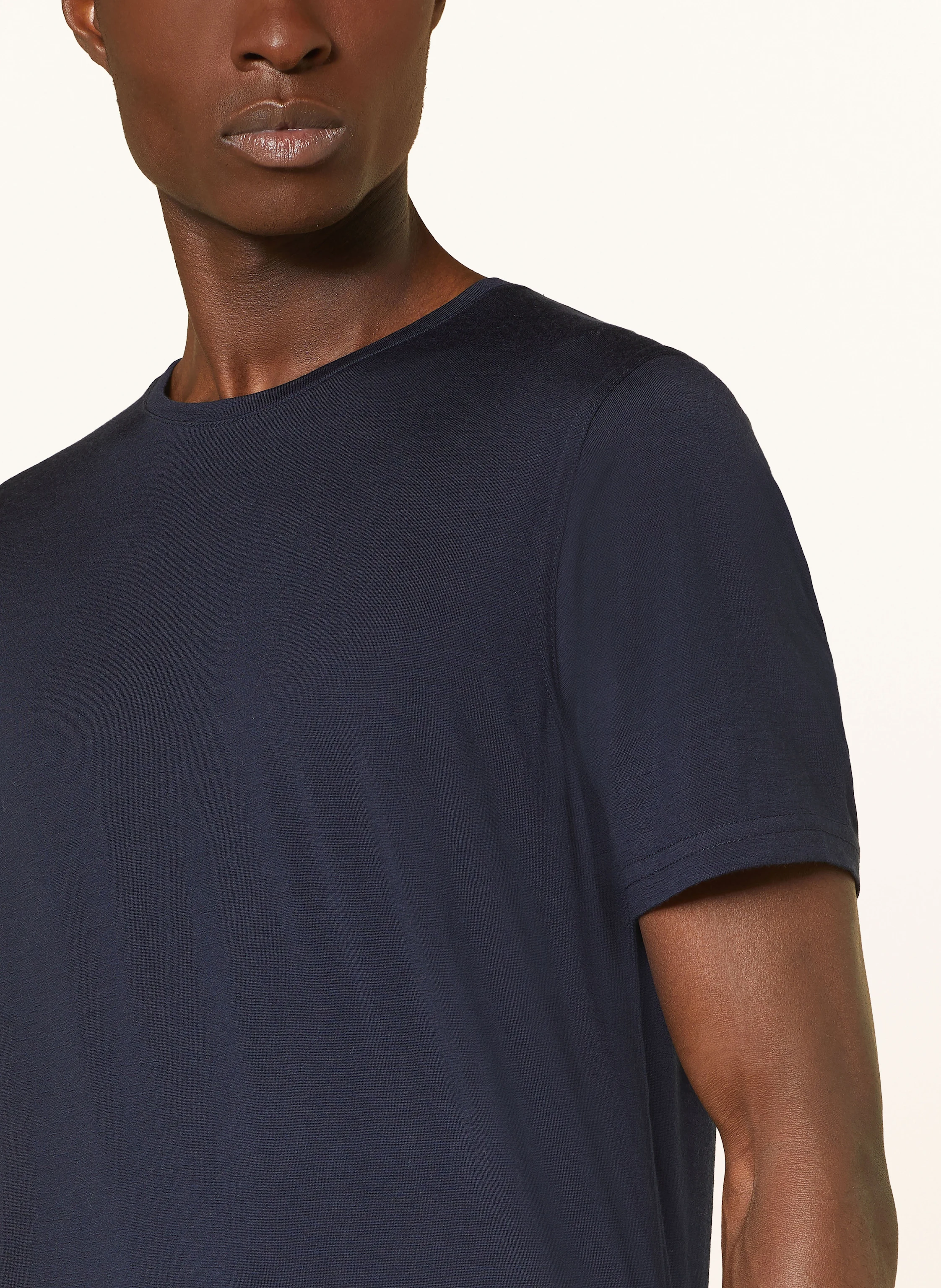 PROFUOMO T-Shirt aus Merinowolle