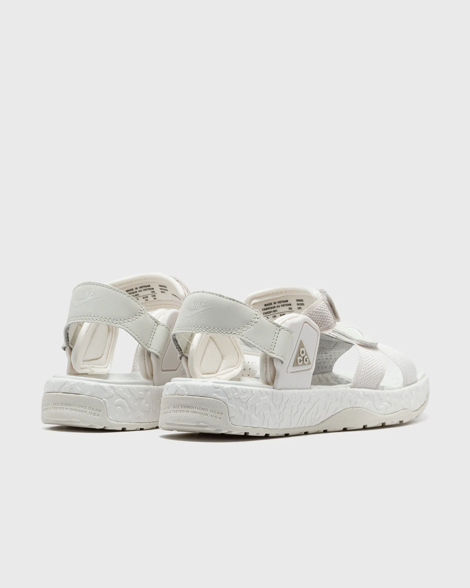 Nike ACG AIR DESCHUTZ+ SANDALS