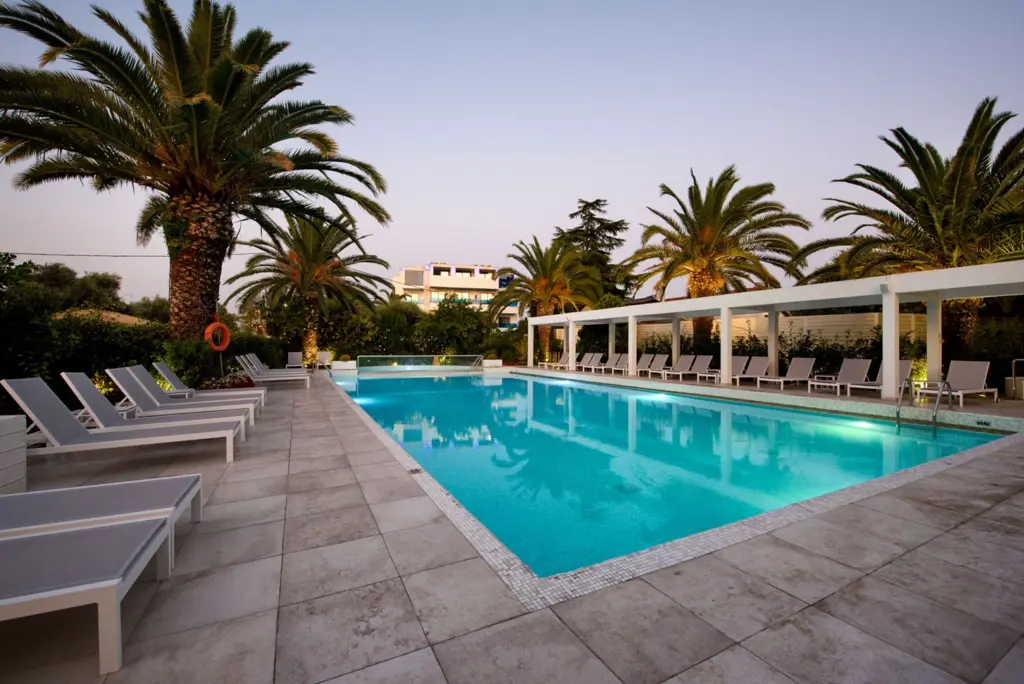 Tryp by Wyndham Corfu Dassia Logies en ontbijt - Hotel