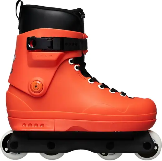 Them WKND 909 Orange Aggressive Rulleskøjter | SkatePro