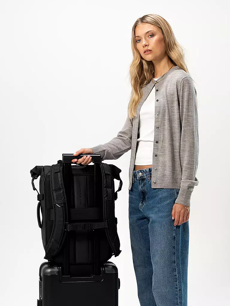 KAPTEN & SON Rucksack LISBON, erweiterbar schwarz
