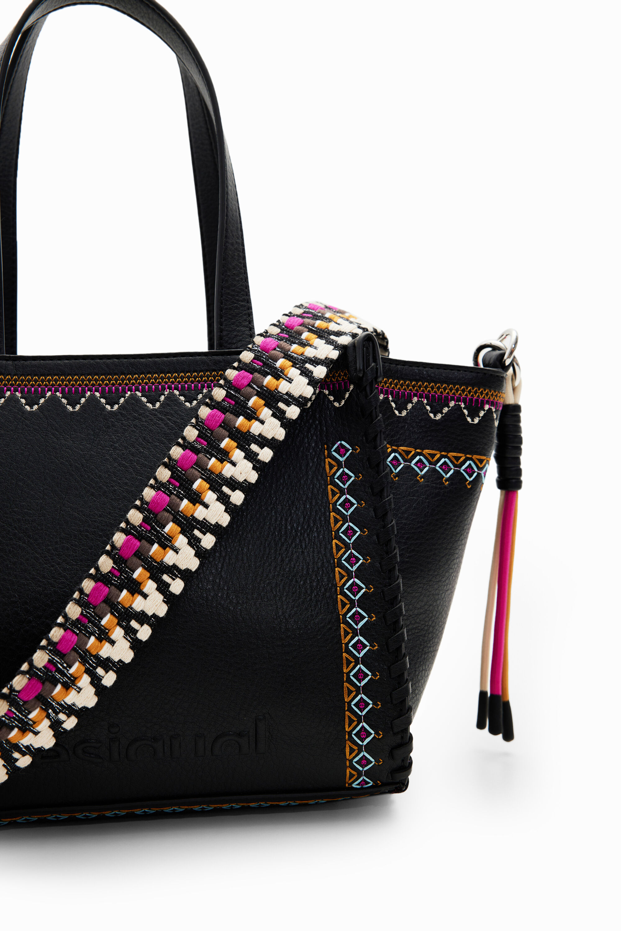 Bolsa média bordada