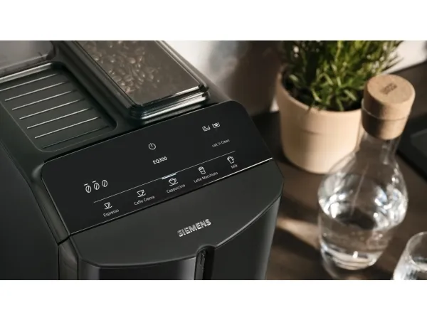 Siemens EQ.300 TF301E19 - Automatisk kaffemaskine med mælkeskummer - 15 bar - pianosort