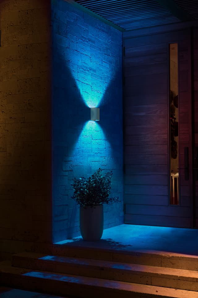 Philips Hue Resonate væglampe (inox)
