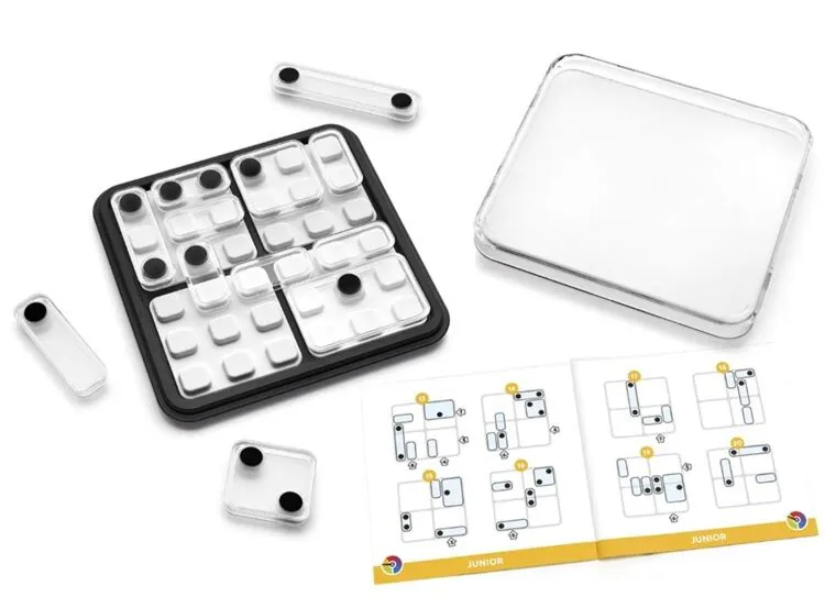 Smart games Smartgames Dice Deduction