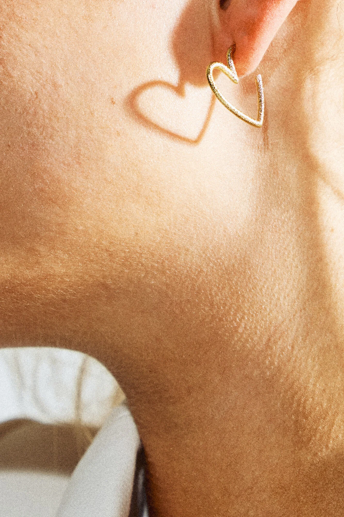 Friihof+Siig  Heart ørestik, large - forgyldt