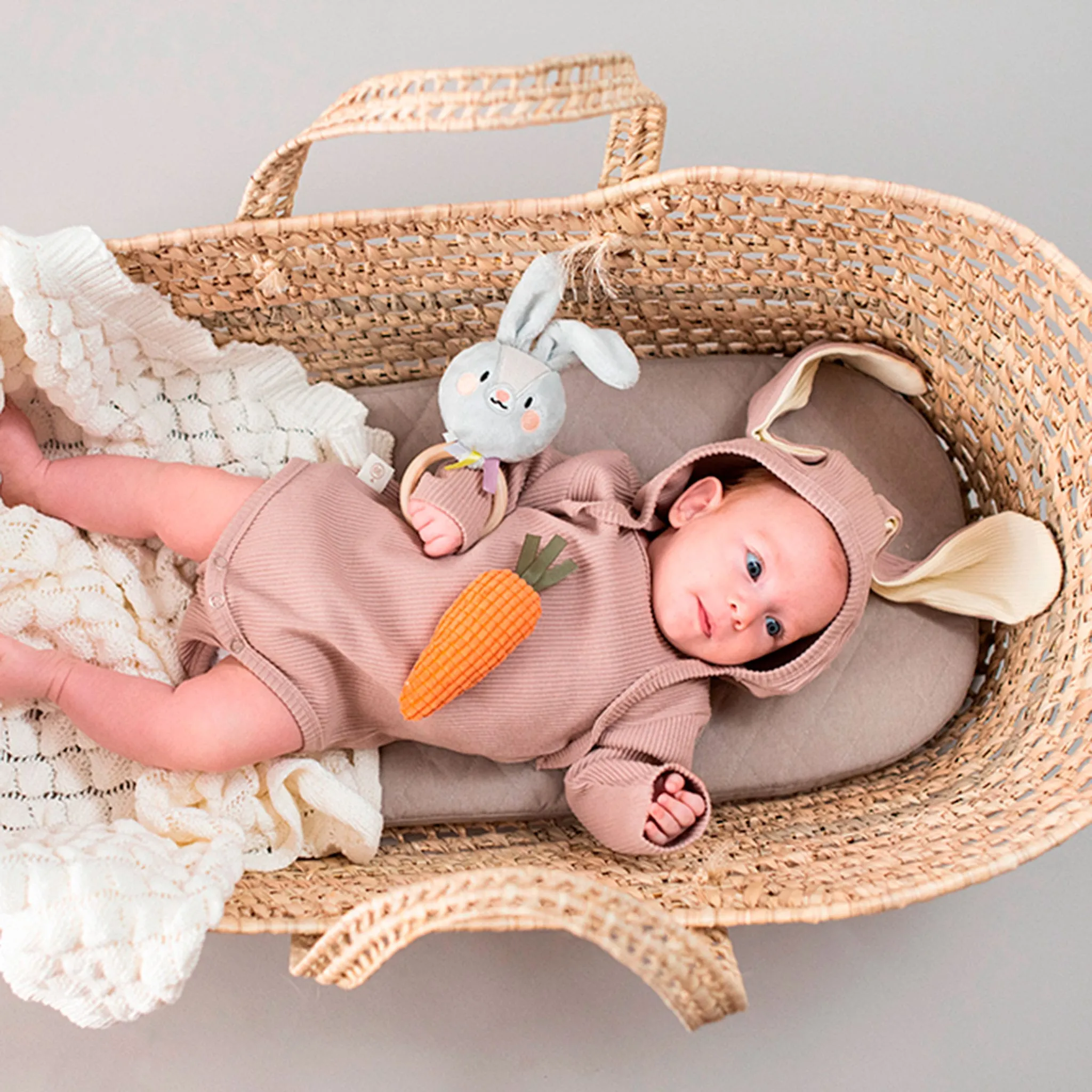 Taf Toy Hochet Rylee Le Lapin