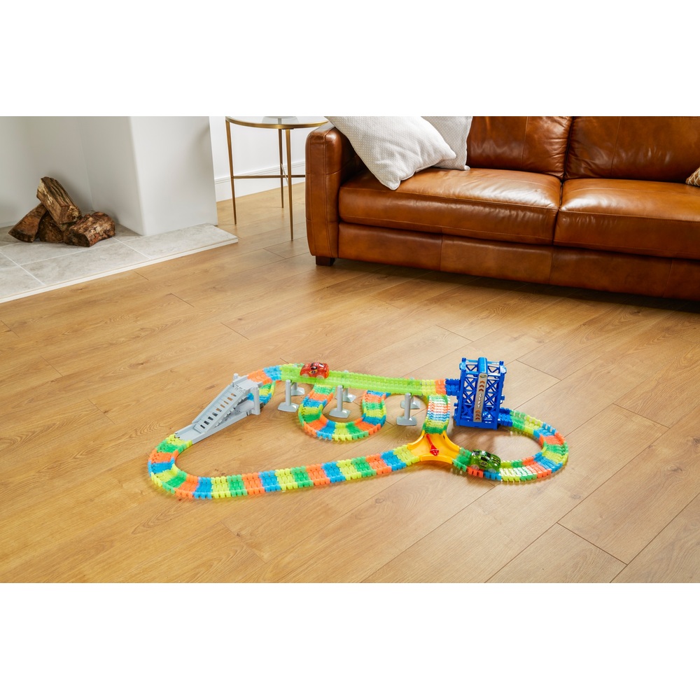 Glow Tracks Super Set