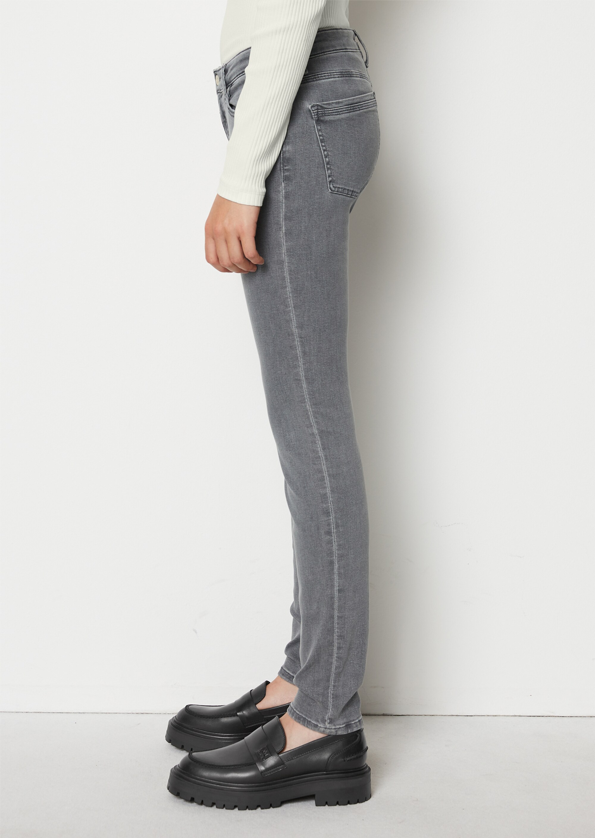 Jeans Modell SIV Skinny low waistaus stretchigem Organic Cotton-Mix