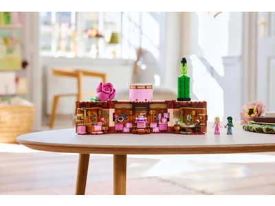 LEGO Glinda en Elphaba's slaapzaal (75683)