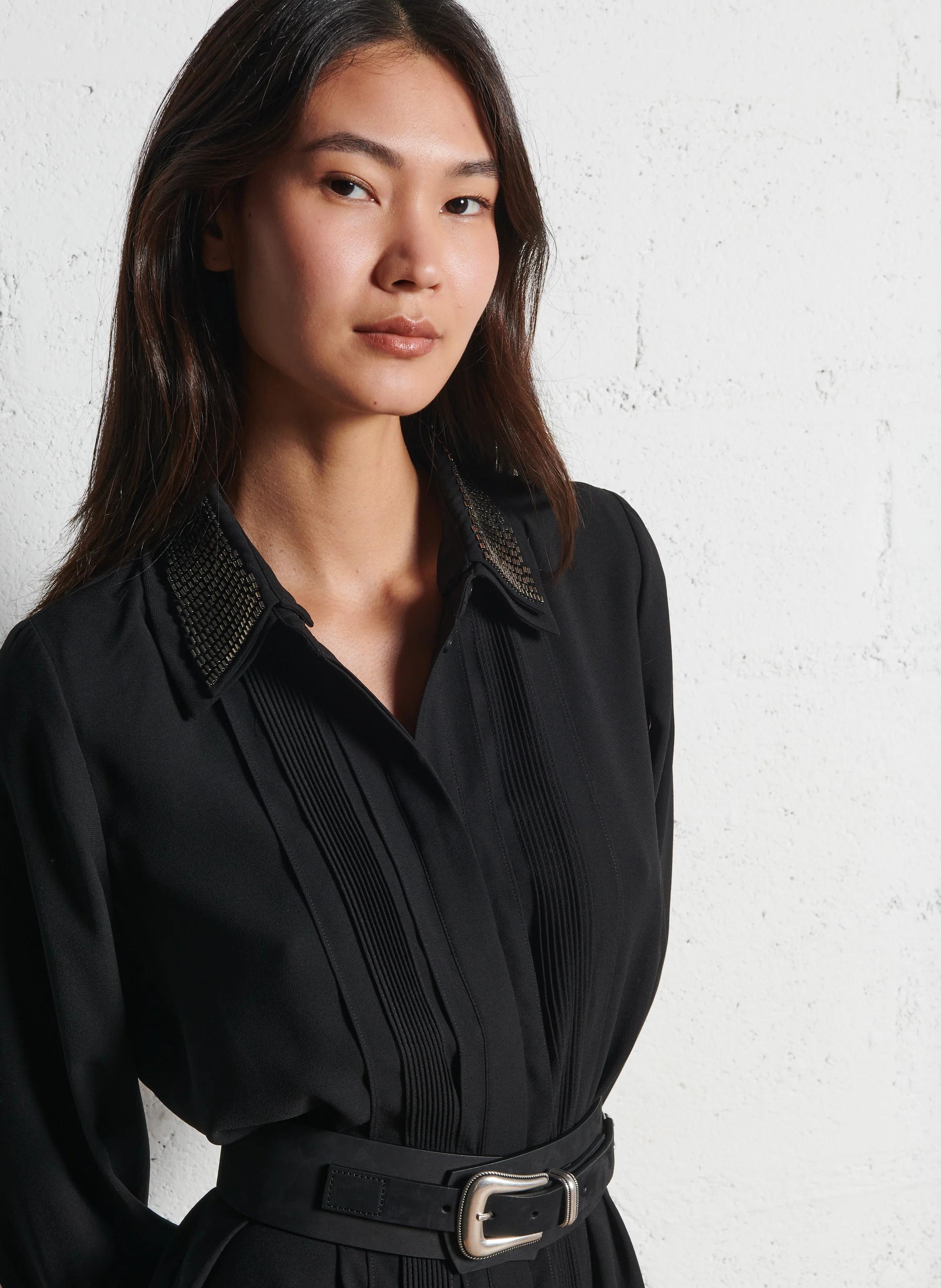 Robe chemise à col bijou | Noir