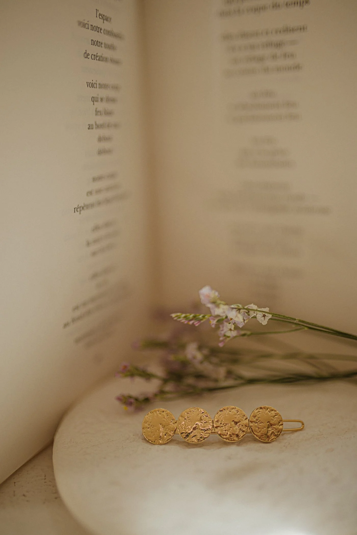 HESTIA - Mini barrette ronds martelés doré à l'or fin | Doré