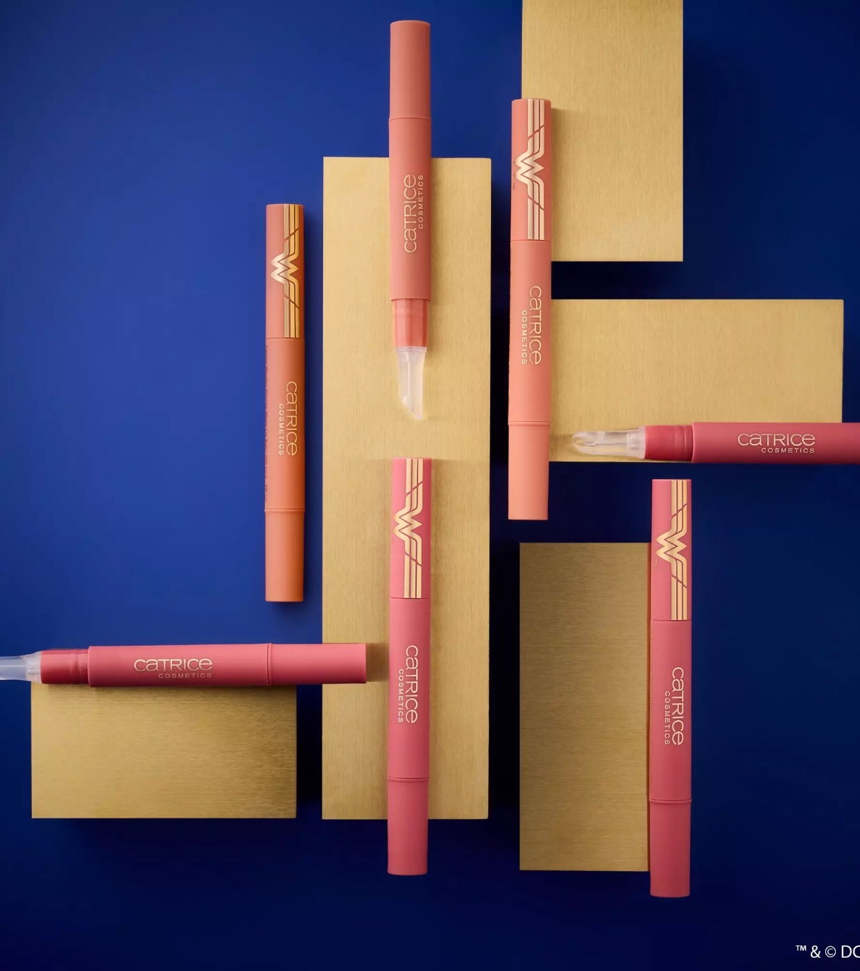Catrice - *Wonder Woman* - Protetor Labial Magic - 010: Love