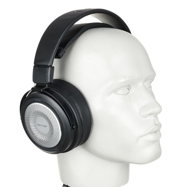 Behringer Alpha