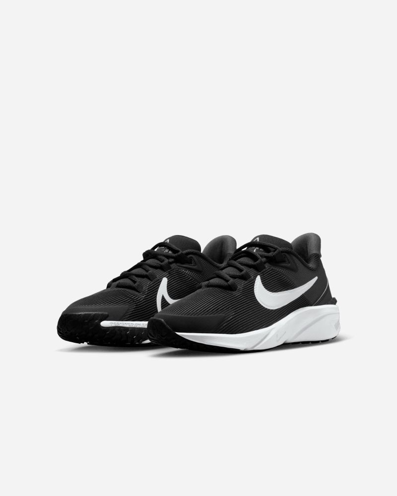 Chaussures Nike Star Runner 4 Noir & Blanc pour enfant