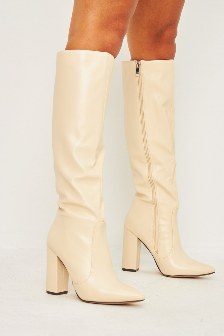 Bottes pointues beiges à talon bloc