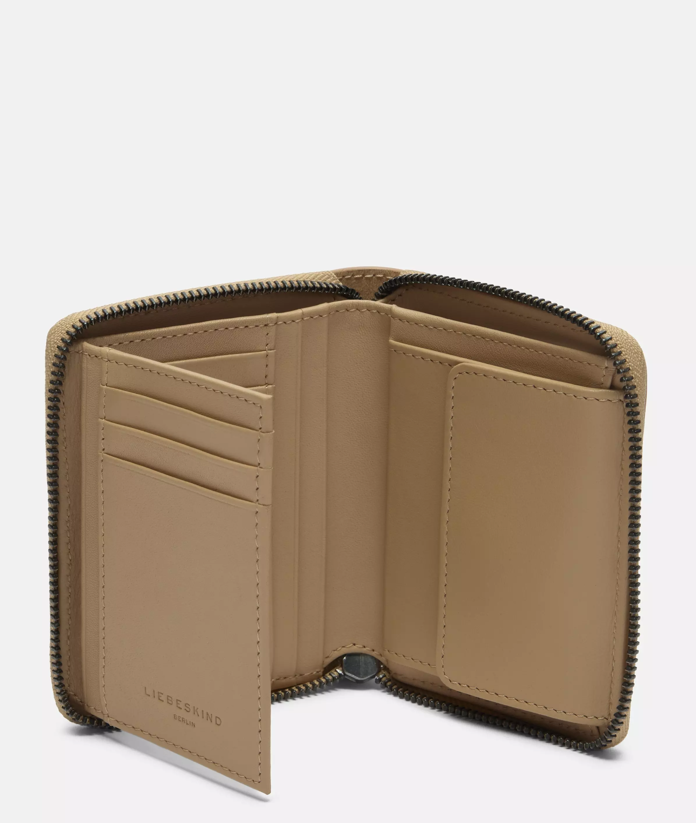 Wallet Spacious leather wallet