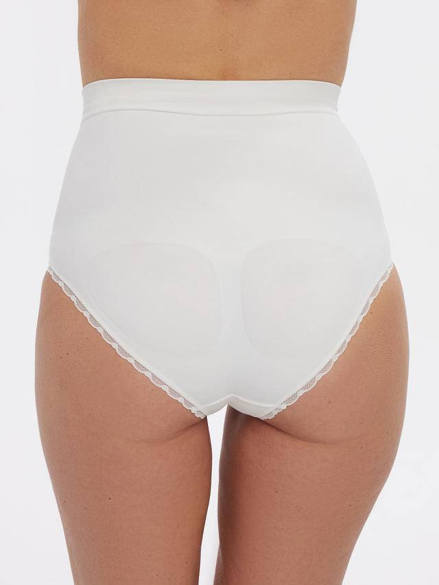 Shaping-Slip Bauchcontrol mit Spitzendetails