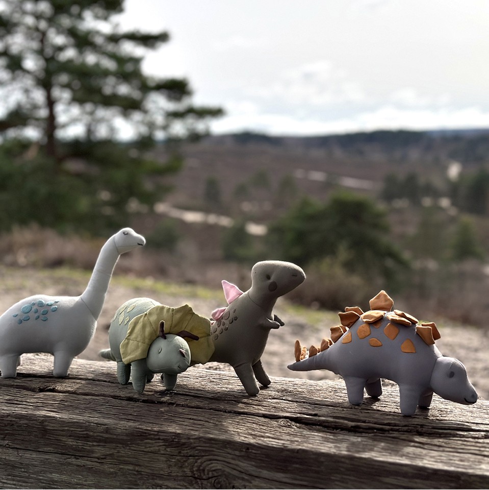 ThreadBear - Tøjdyr - Dinosauren Steggy
