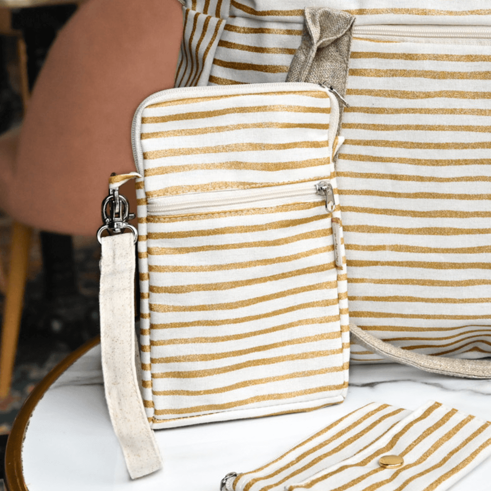 Pochette Téléphone Matelassée Rayé Or Blanc