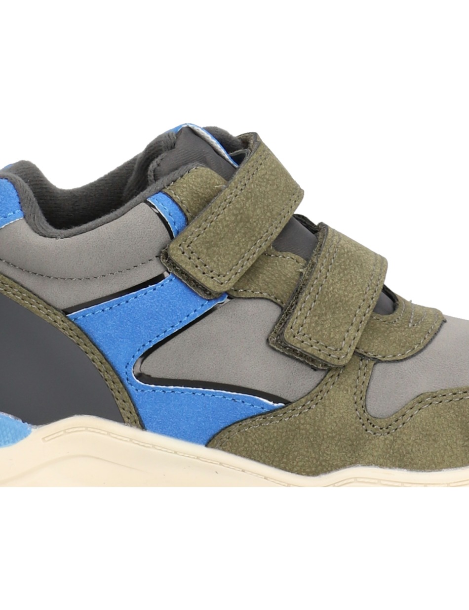 Sneaker Mid Cut