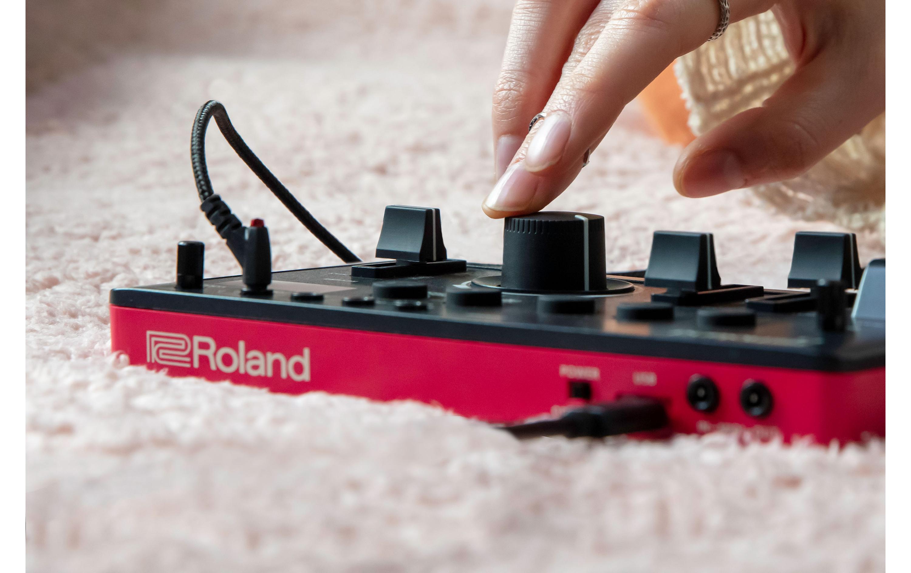 Synthesizer AIRA Compact Kit<br>Drei Synthesizer mit fortschrittlichen Effekten und Funktionen