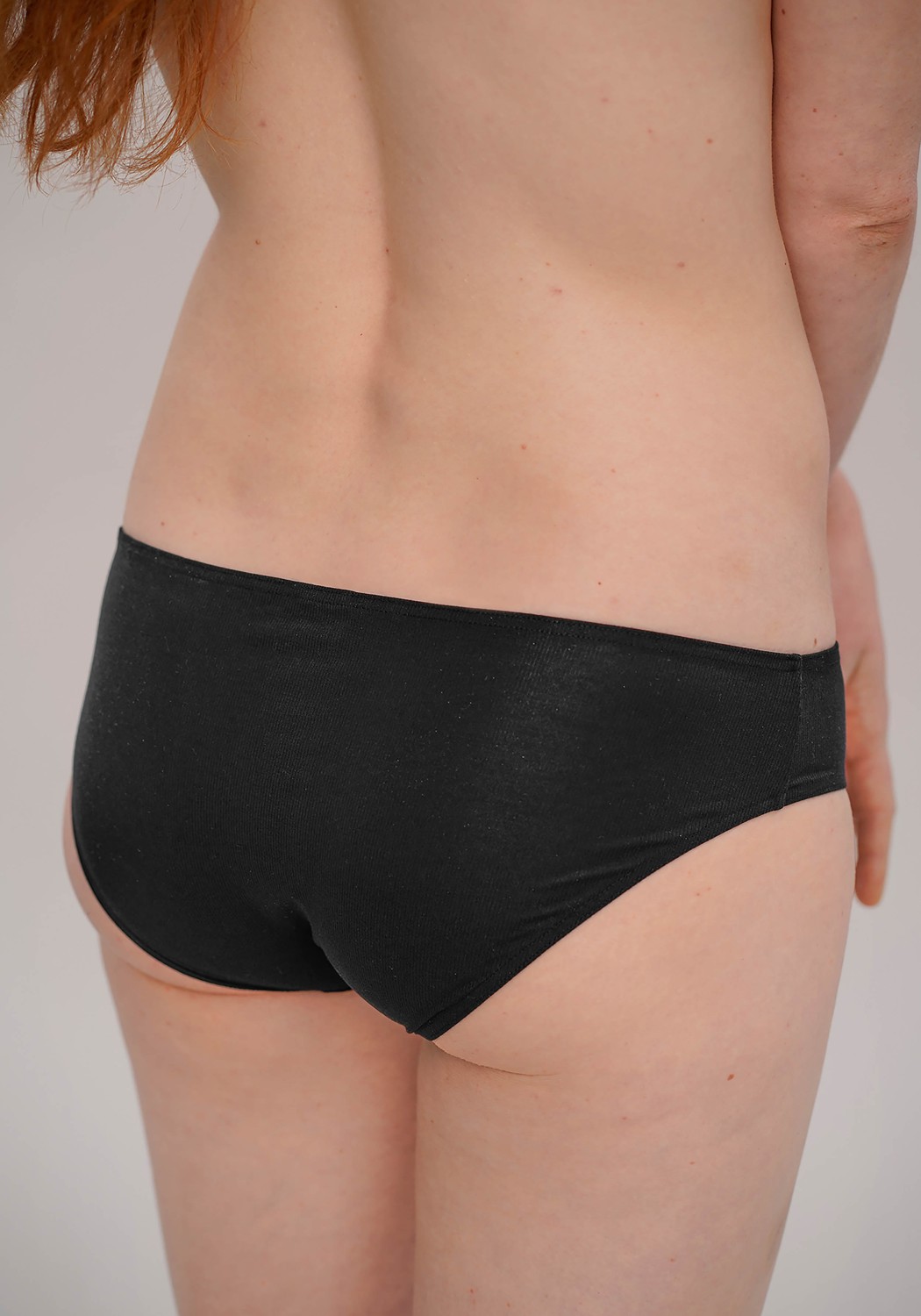 Moi Basics Slip Black