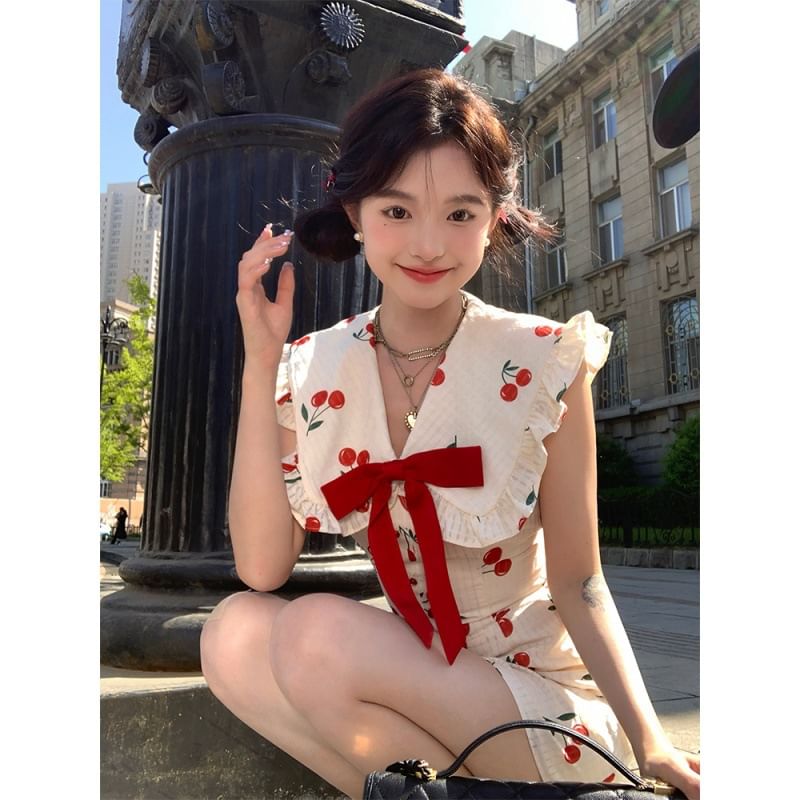 Rorah - Mini A-lijn jurk met kersenprint, strik en ruches (diverse ontwerpen)