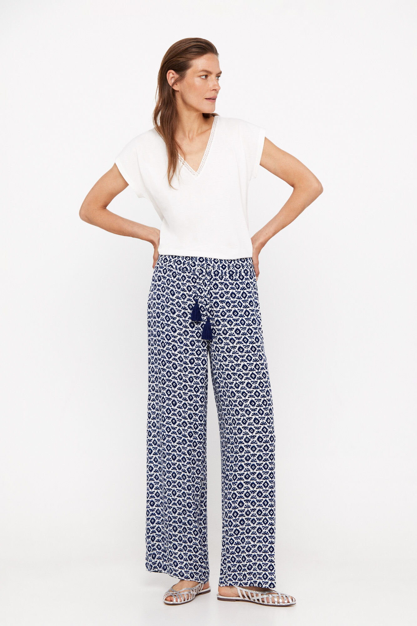 Calças fluidas estampadas - Estampa branca