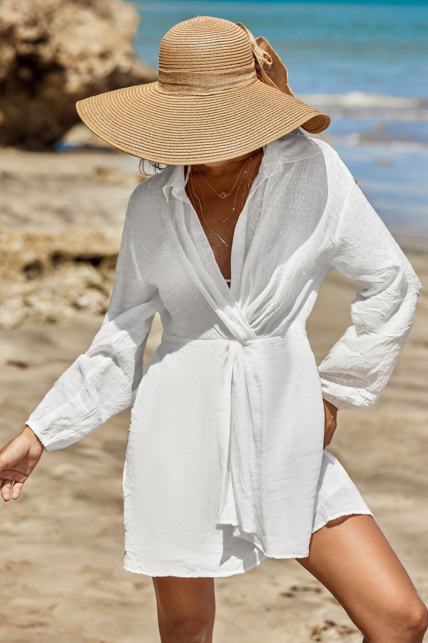 Robe cover up torsadée sur le devant