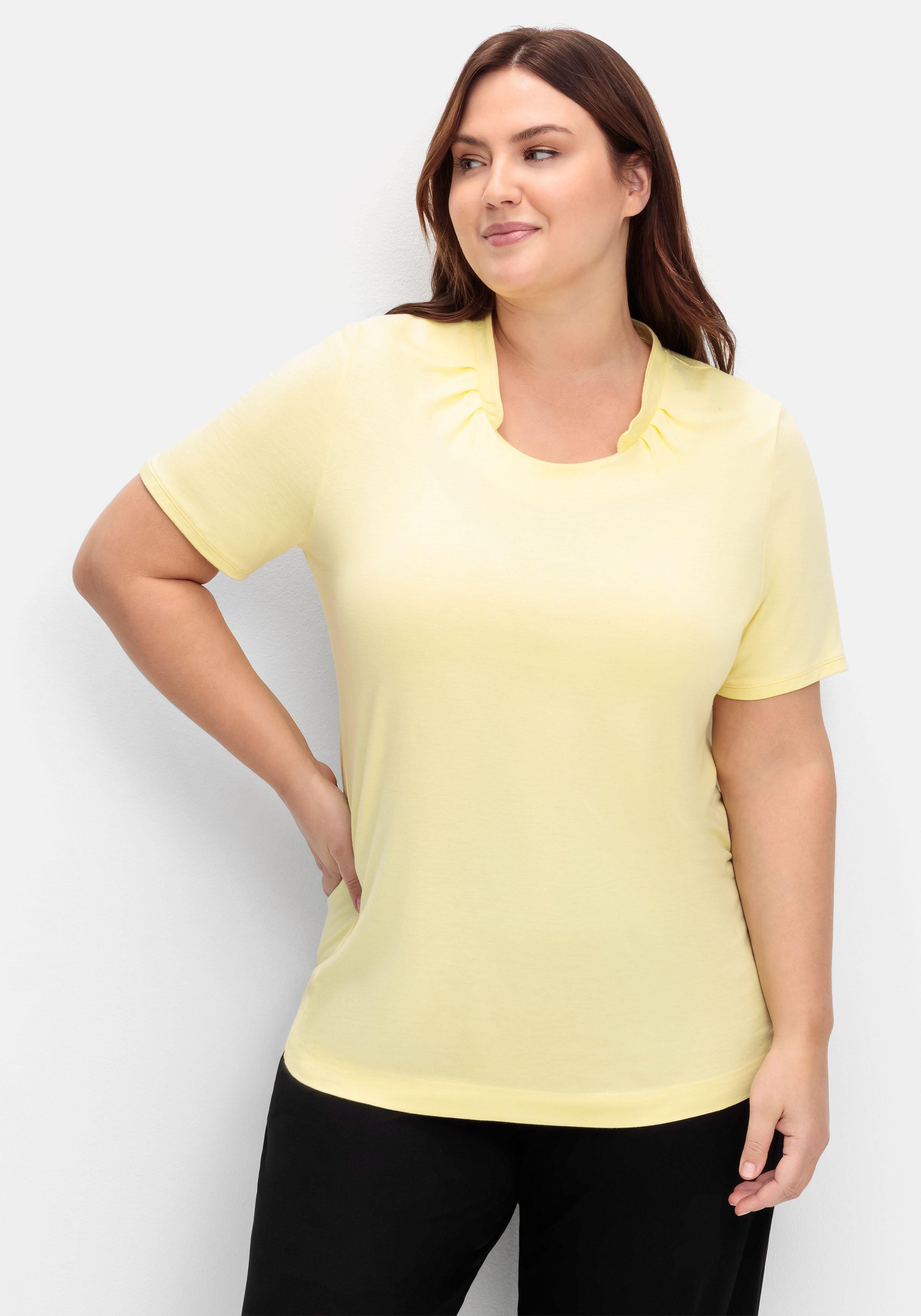 Shirt mit Faltenpartie am Stehkragen