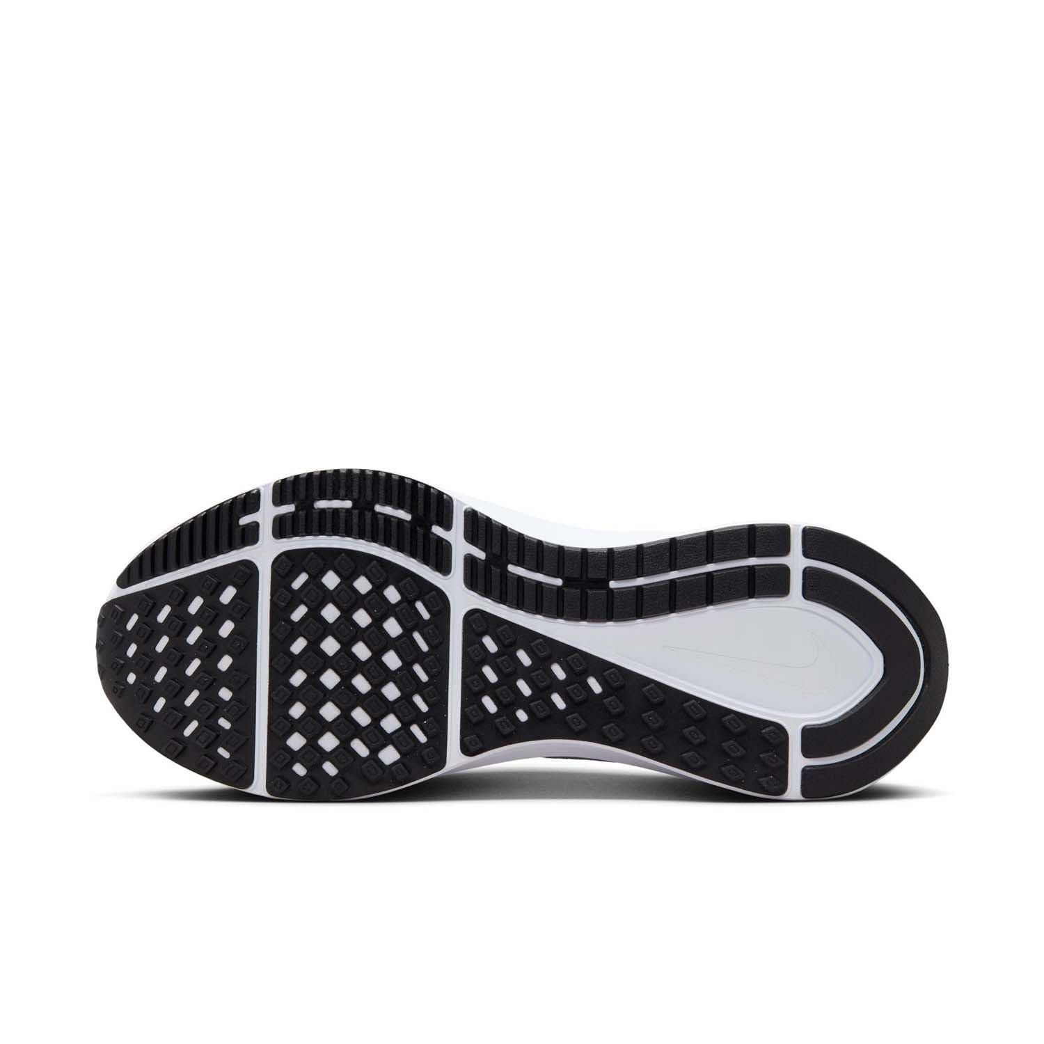 Nike  Structure 25