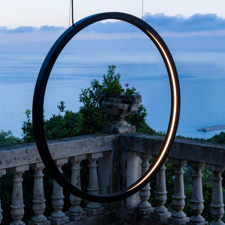 Artemide - O Outdoor LED-Pendelleuchte Ø 90 cm, schwarz