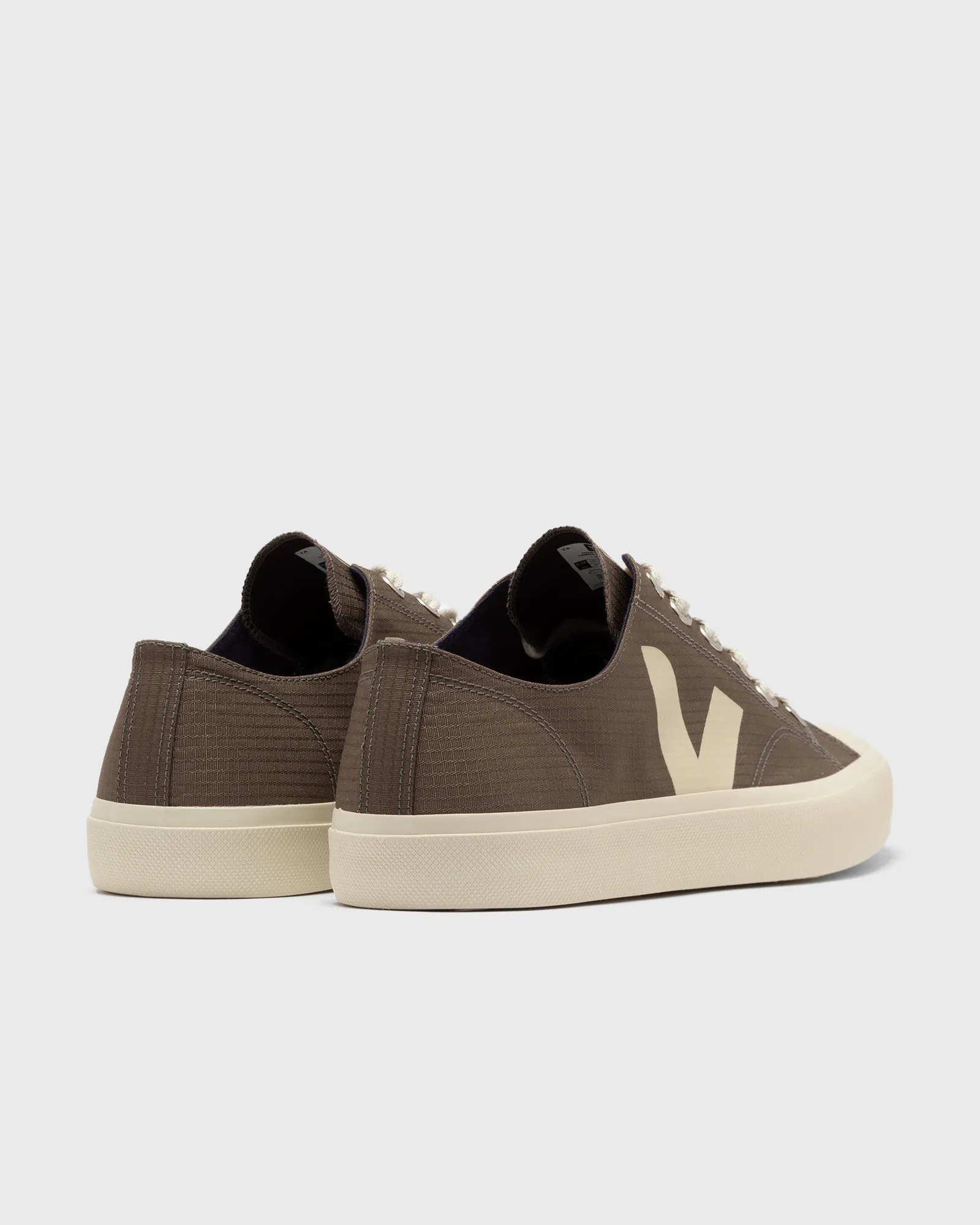 Veja WATA II LOW RIPSTOP