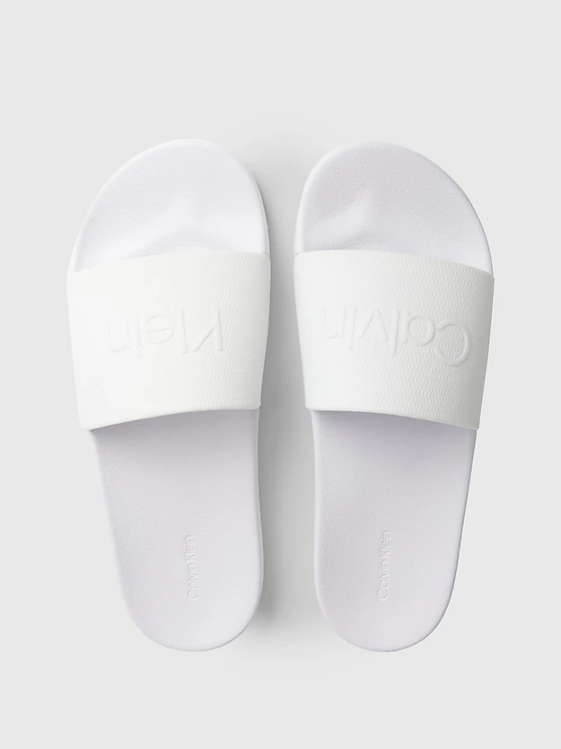 Chinelo com logotipo