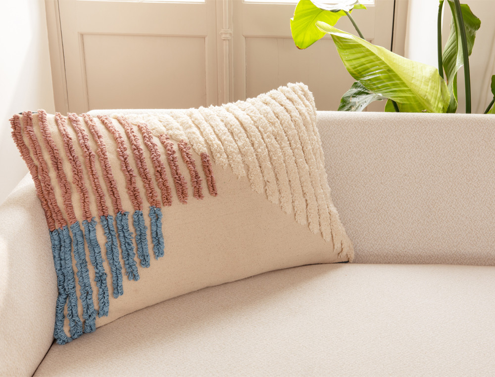 Coussin brodé-Instinct végétal