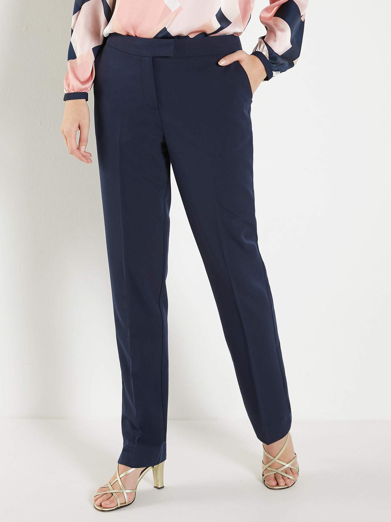 Pantalon classique en tissu sergé